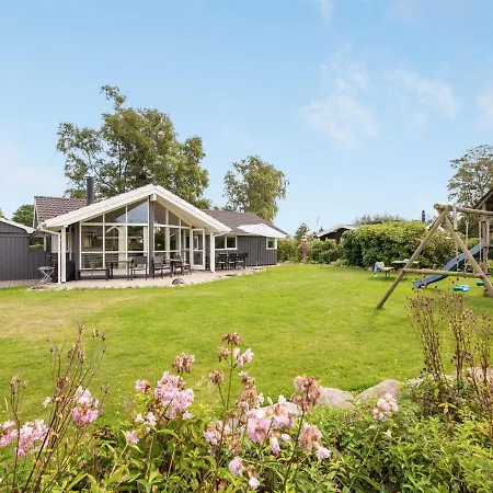 Holiday home Tashina - 200m From The Sea In Djursland And Mols By Interhome Grenaa